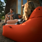 ⁦كرسي بين باج كبير خارجي - برتقالي⁩ - الصورة ⁦3⁩