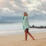 ⁦منشفة رياضة سريعة الجفاف - أخضر - مقاس كبير⁩ - الصورة ⁦3⁩